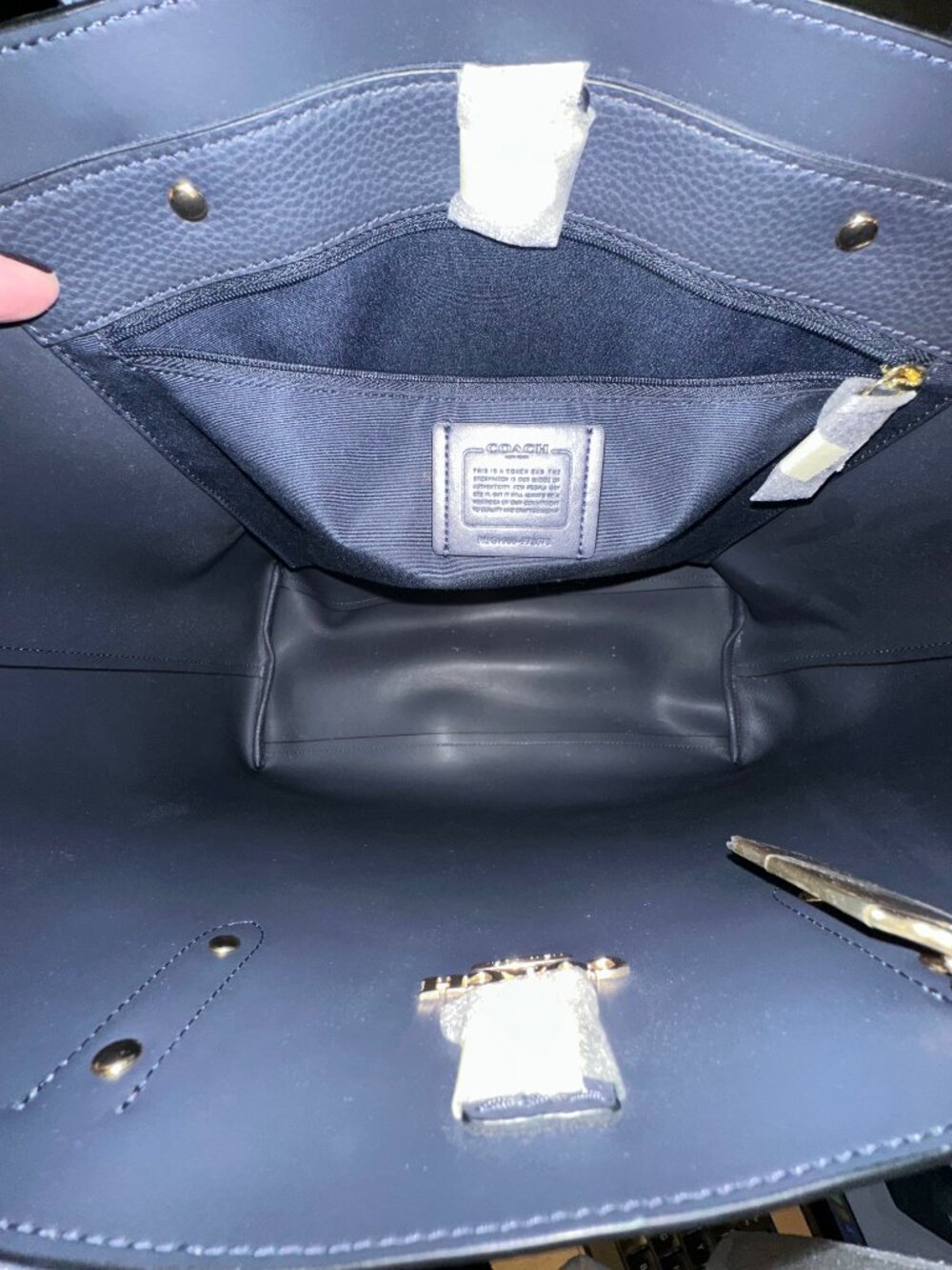 NWT - COACH TOWN TOTE - EVERGREEN - Picture 3 of 9